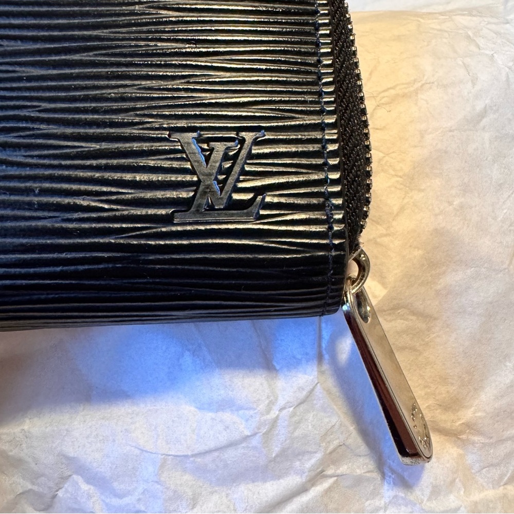 Louis Vuitton Epi Black Coin Purse - Picture 6 of 7